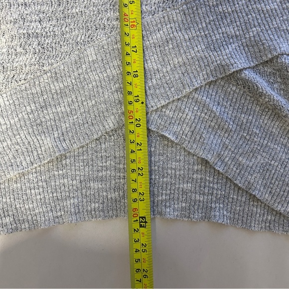 Free People Gray Crewneck Women's Size Small Linen Blend Loose Knit Sweater - Picture 14 of 15